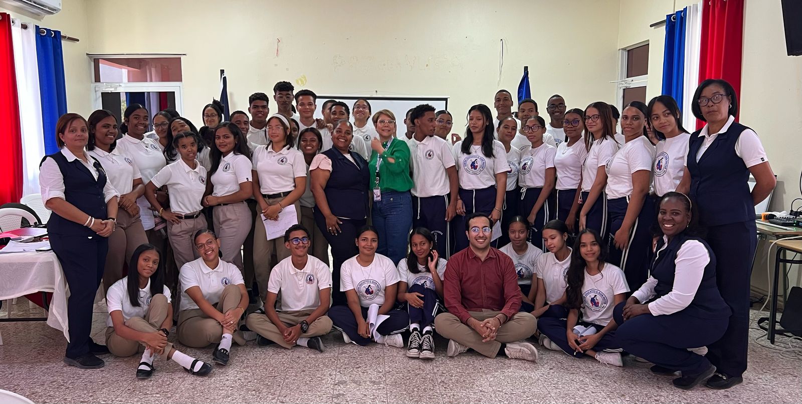 Capacitacion En Azua De Compustela